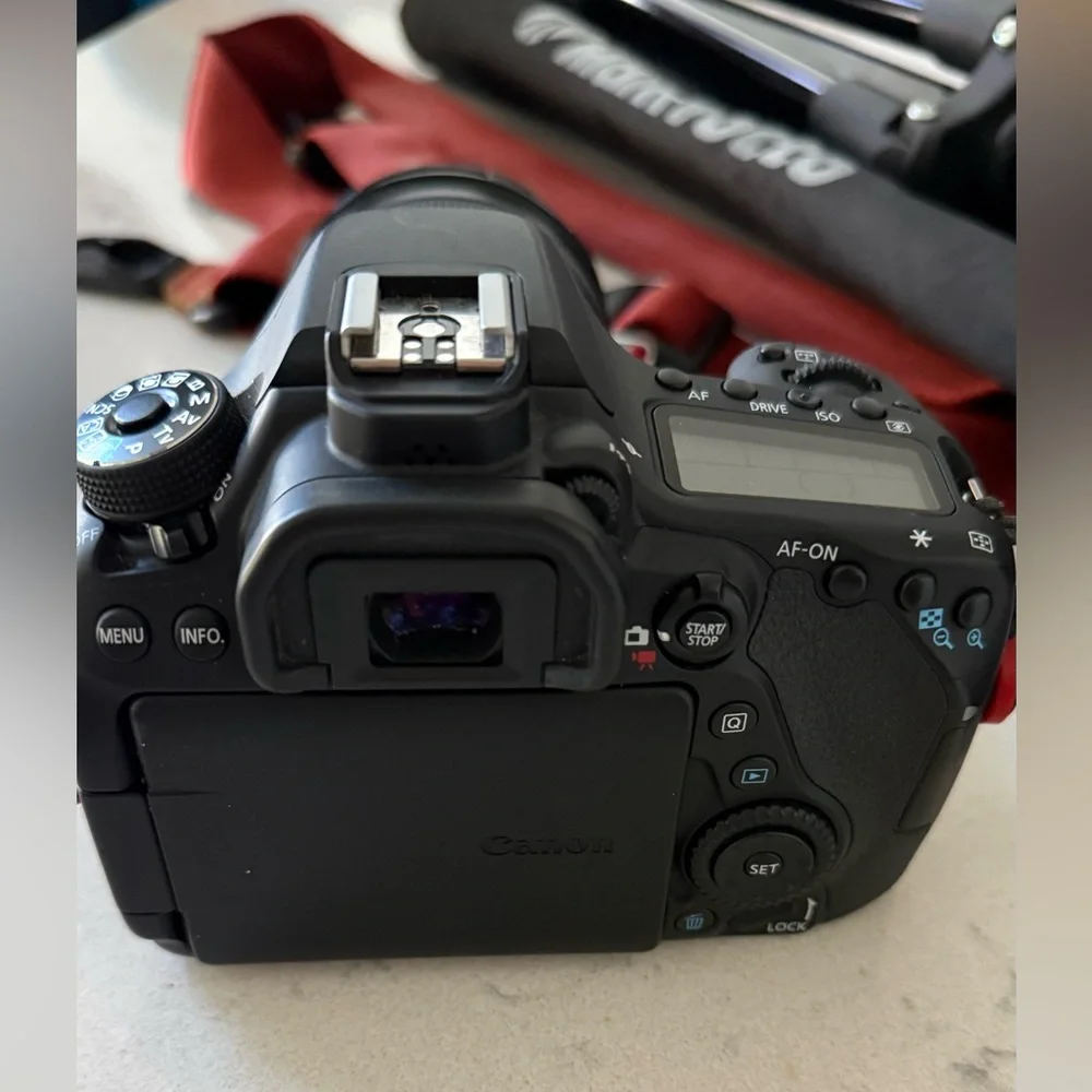 Canon EOS 80D Black DSLR with Lens
